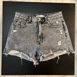 NWOT Zara Acid Wash Grey Shorts in size 4